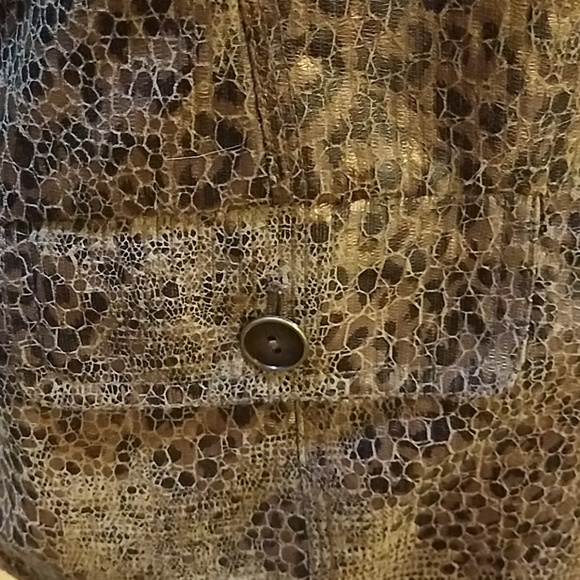 Beautiful faux snake skin jacket, very chic and el - Picture 3 of 3